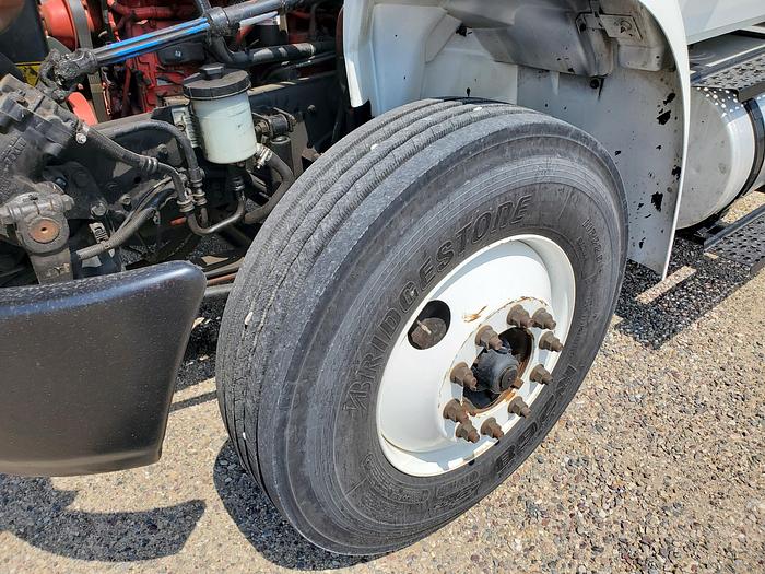 Used 2019 26' International Box Truck w/ Liftgate