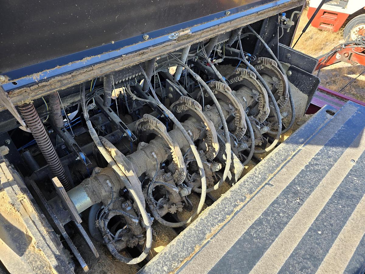 Used New Holland BB960A Baler - 3x4