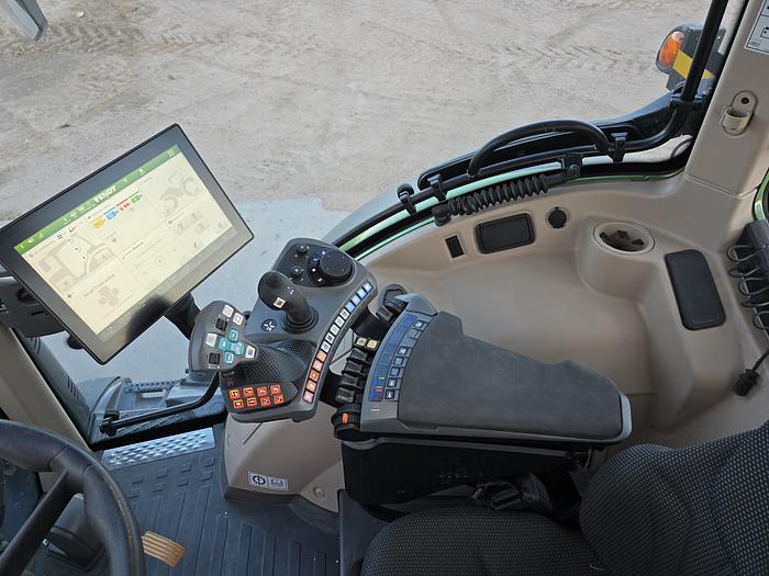 Used 2023 Fendt 514 Tractor w/ Loader - 225 hrs