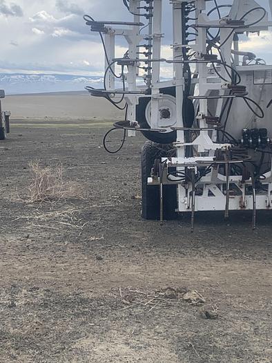 Used Custom 45' Fertilizer Bar