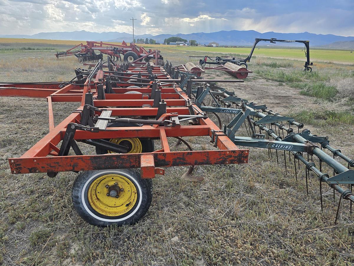 Used 30' Chisel Plow