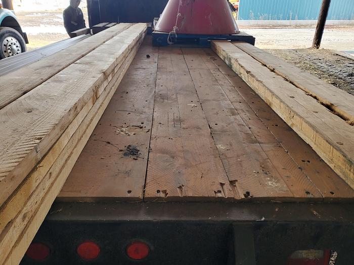 Used 1993 International 4900 Flatbed Truck w/ 20' Bed