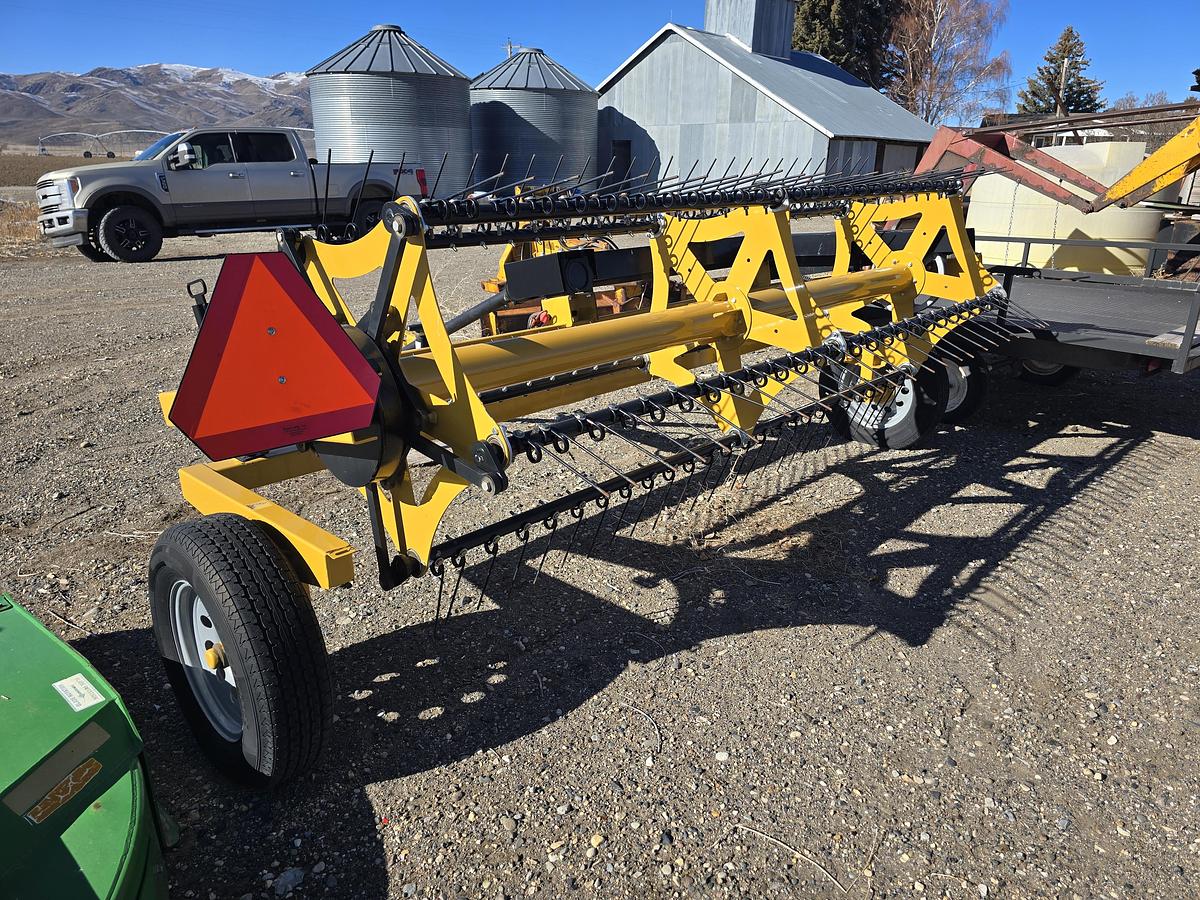 Used Bauman 5910 Hay Fluffer