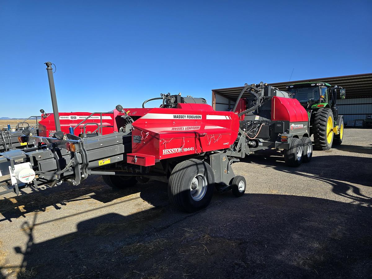 Used Massey Ferguson 1844S Baler + Staheli DewPoint 331 Hay Steamer