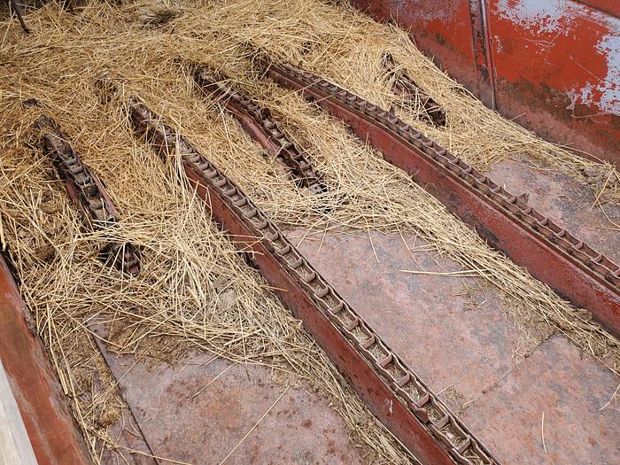 Used Hesston 4870 Bale Feeder / Processor