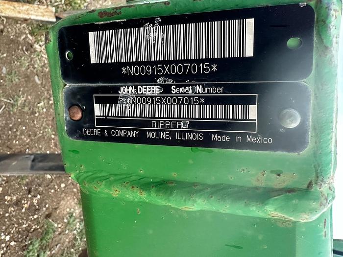 Used John Deere 915 Ripper - 7 Shank **All New Shanks**