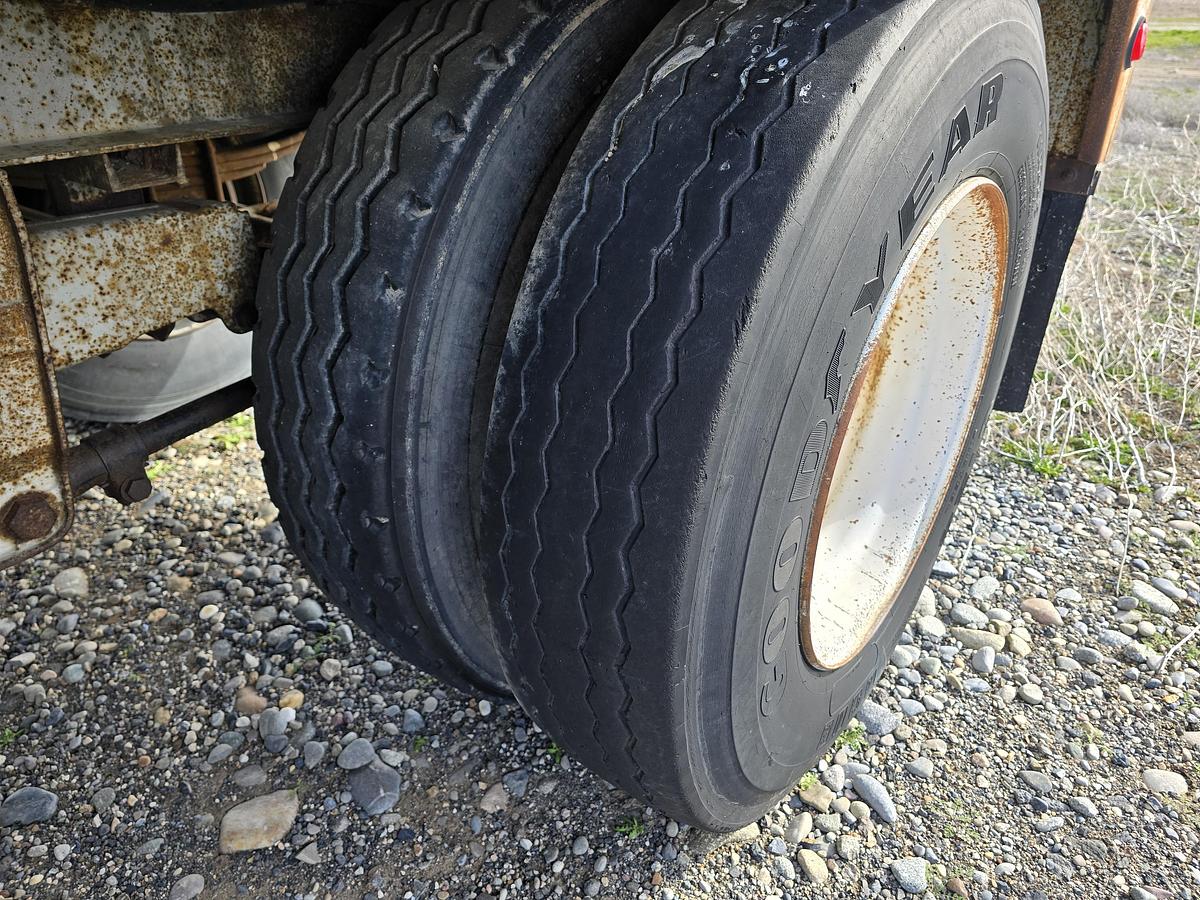 Used 50' Exel Belt Trailer