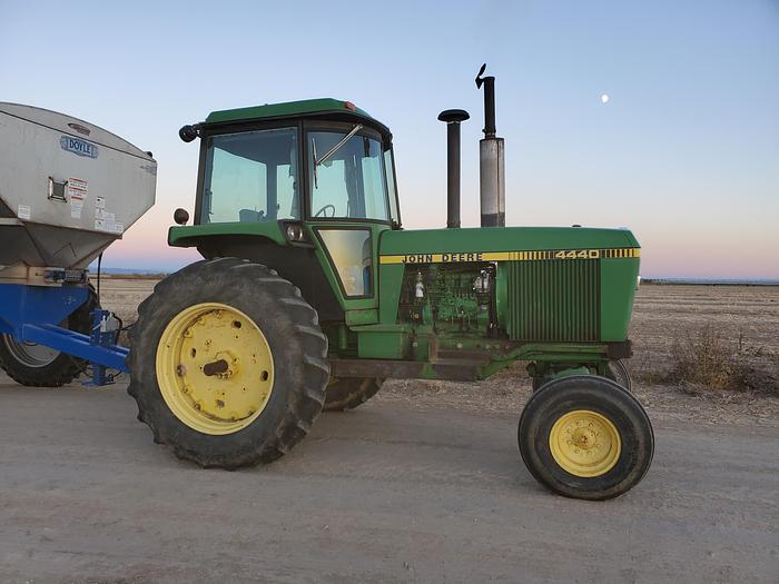 Used 1981 John Deere 4440 Tractor w/ Loader