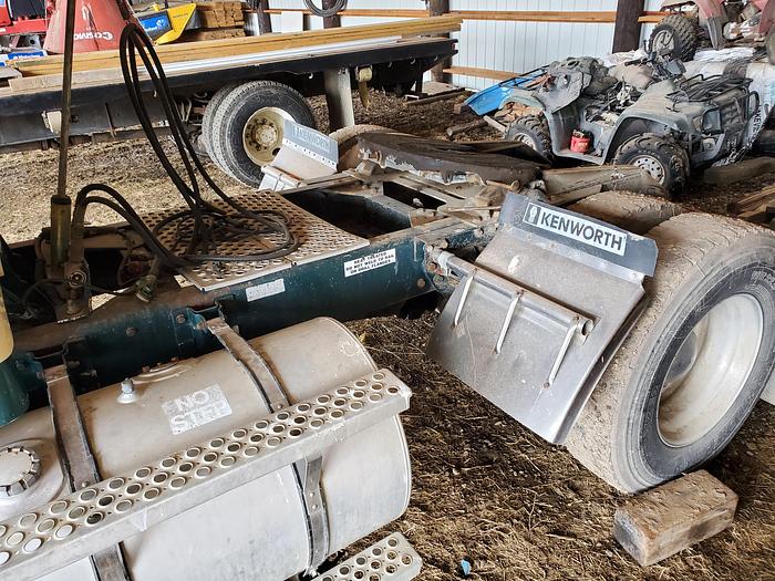 Used 1995 Kenworth W900 Truck w/ Single Axle