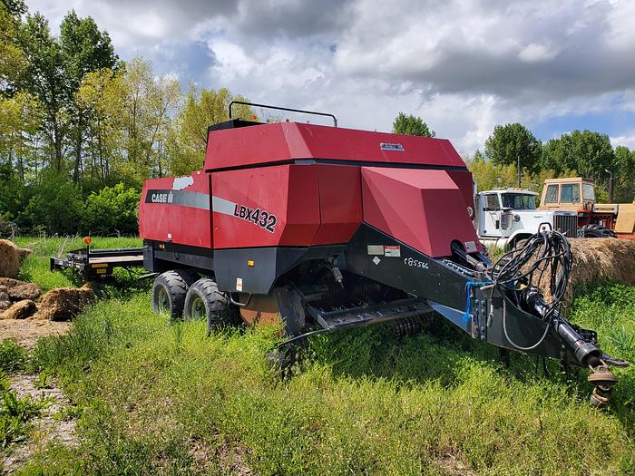 Used 2007 Case LBX432 3x4 Baler w/ Accumulator