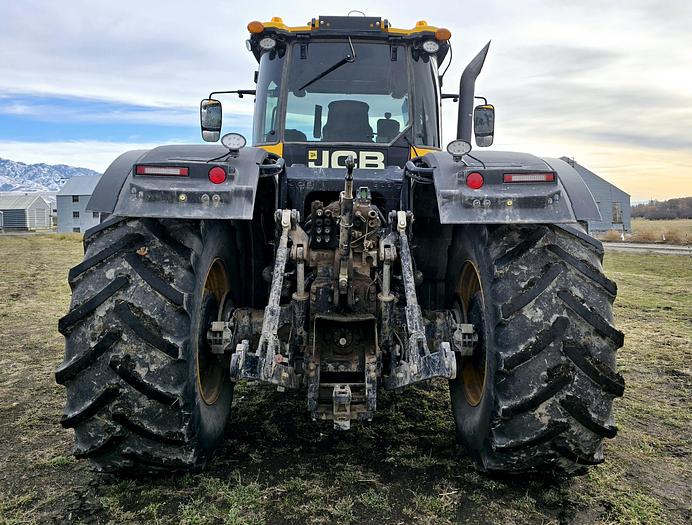 Used 2017 JCB Fastrac 8330 Tractor w/ 3800 hrs