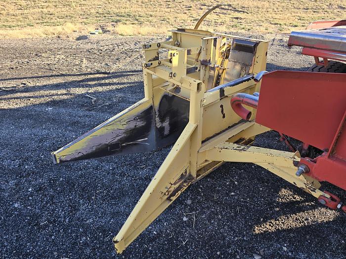 Used New Holland 1085 Balewagon