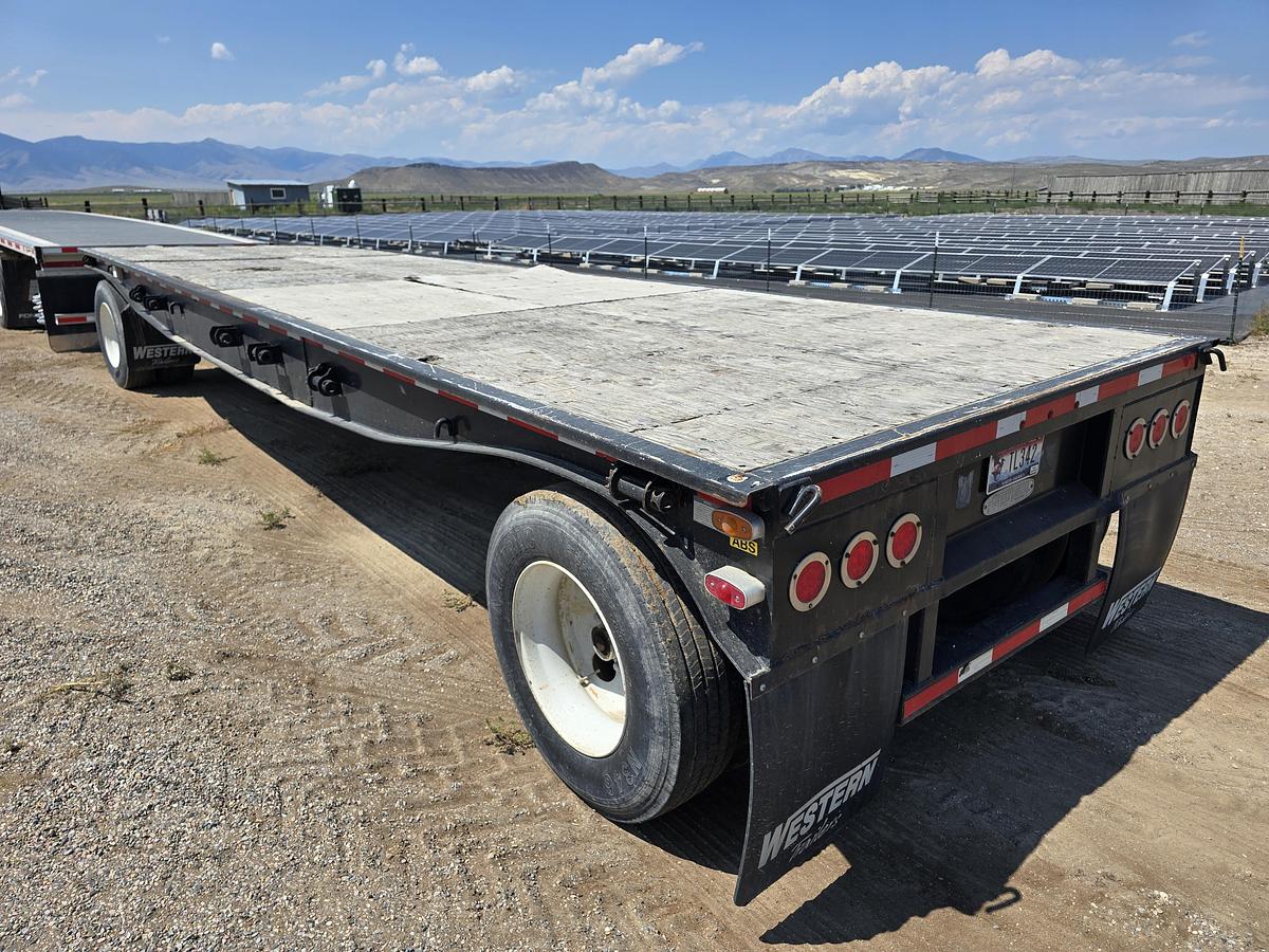 Used 2018 52' Fontaine Lead + 30' Western Pup Hay Trailer Set (2 Available)