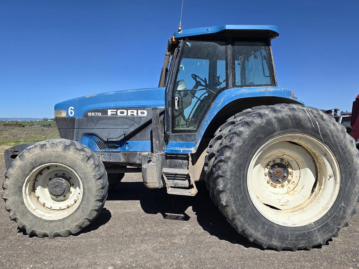 Used ** Going to Auction ** Ford Genesis 8970 Tractor