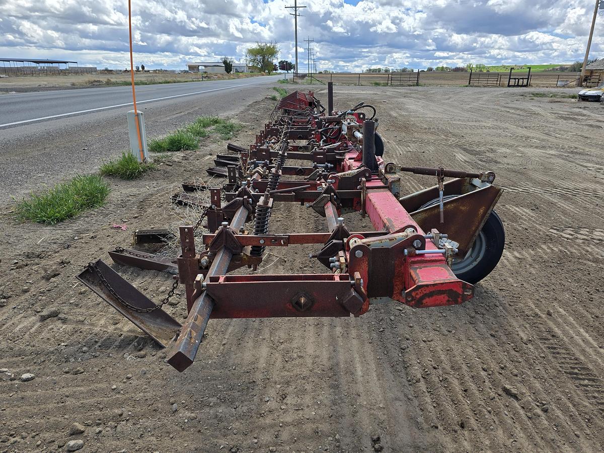 Used 25' Fabco  Folding Currugator Toolbar