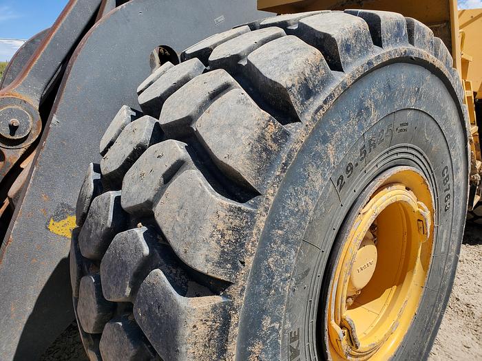 Used 1999 Volvo L220D Wheel Loader