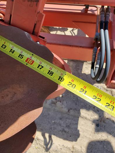 Used 33' Sunflower 1541 Tandem Disk