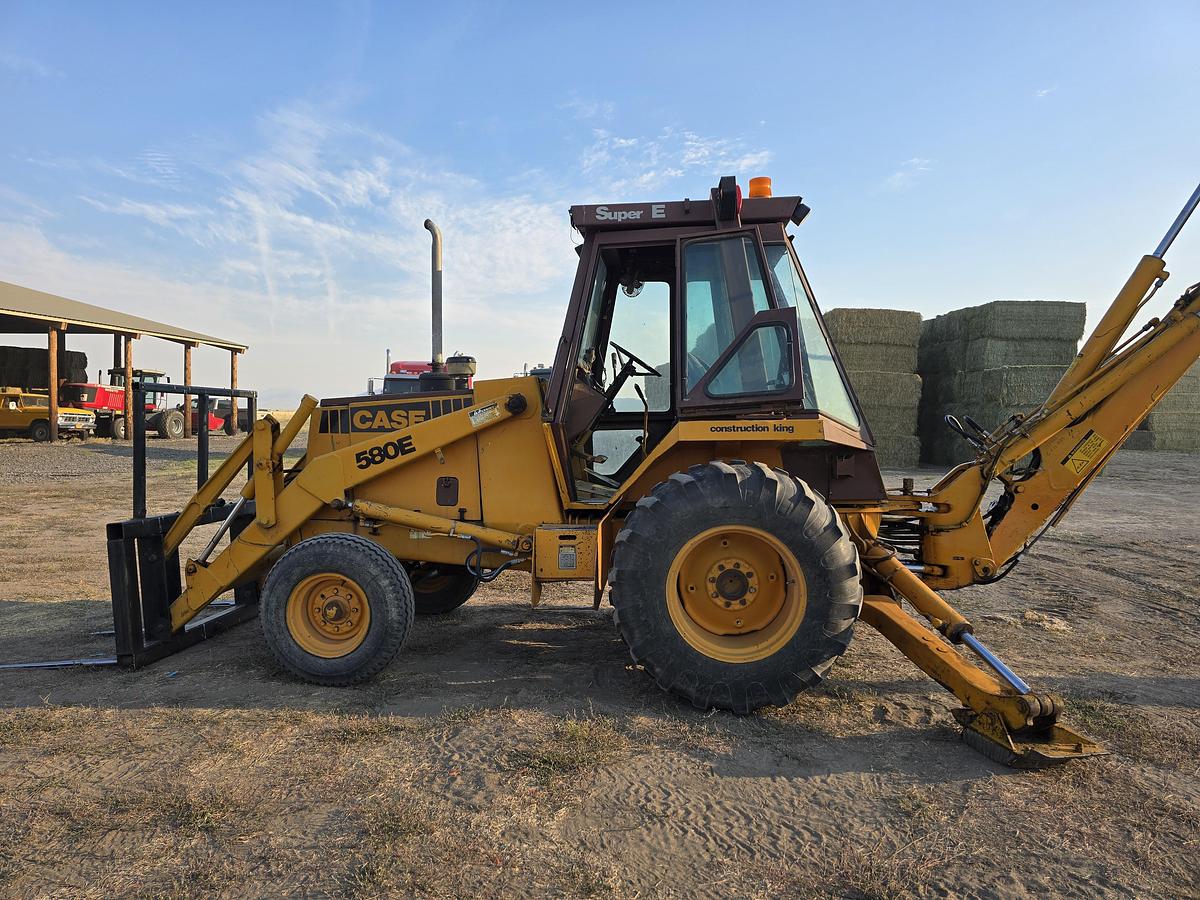 Used Case 580 Super E Backhoe