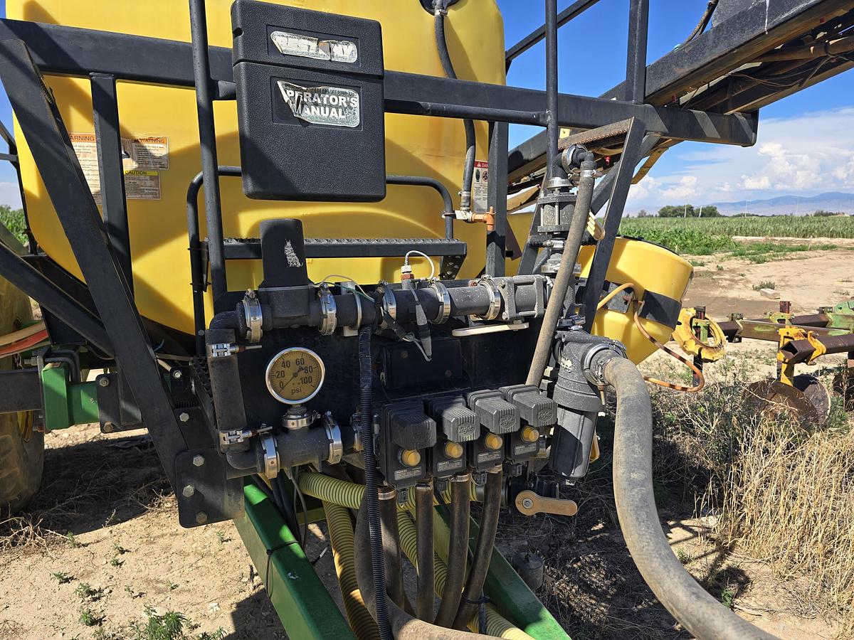 Used 80' BestWay 1000 Sprayer