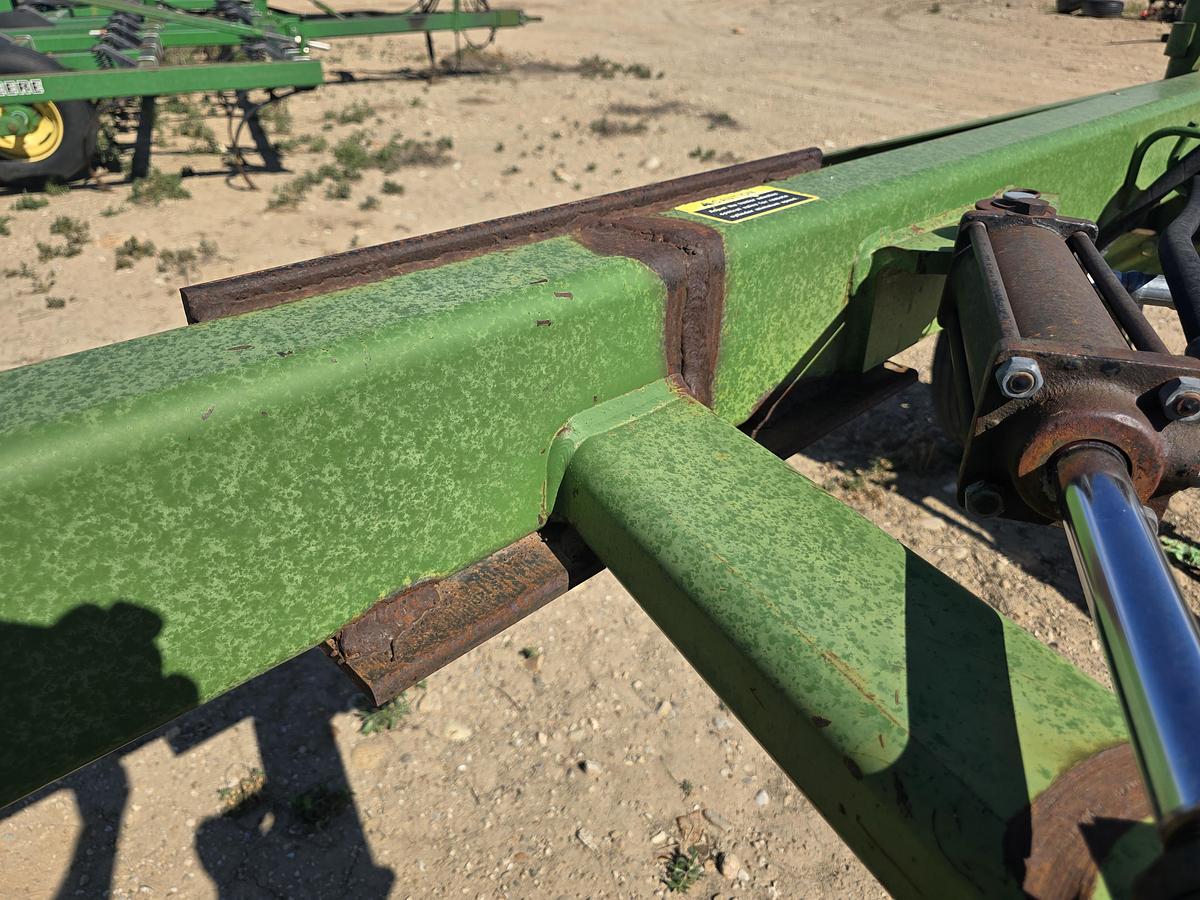 Used John Deere 965 Plow - 6 Bottom