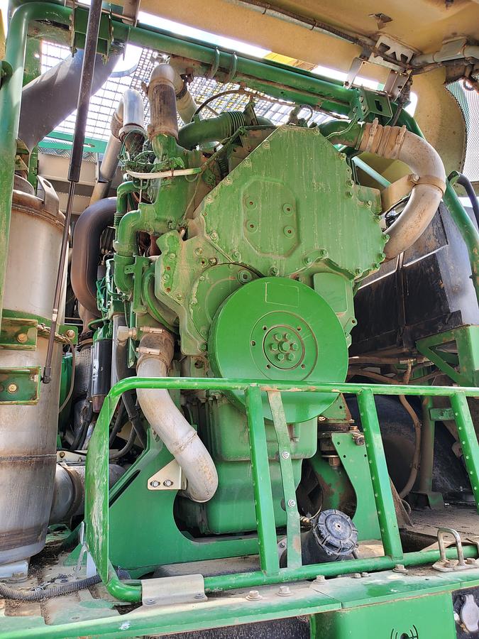 Used 2016 John Deere 8400 Forage Harvester w/ 2 Headers **2300 Hrs**