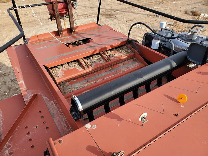 Used 2002 Hesston 4790 Baler w/ Accumulator