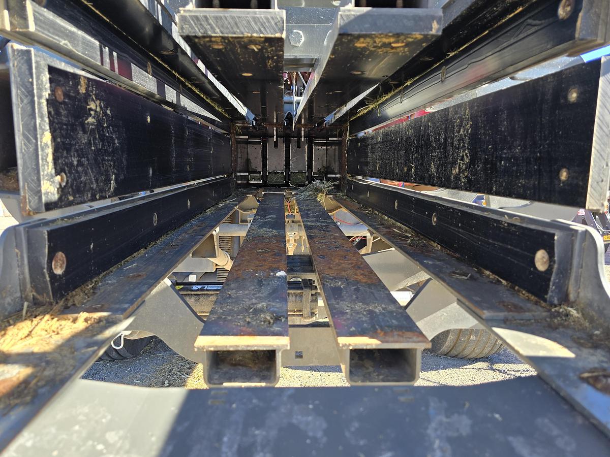 Used 2024 Massey Ferguson 1844S Baler + Staheli DewPoint 331 Hay Steamer