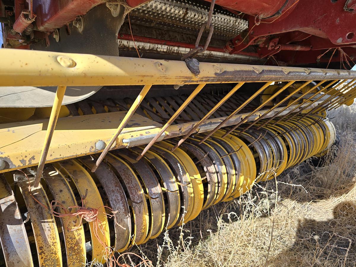 Used 2003 New Holland BR780 Round Baler