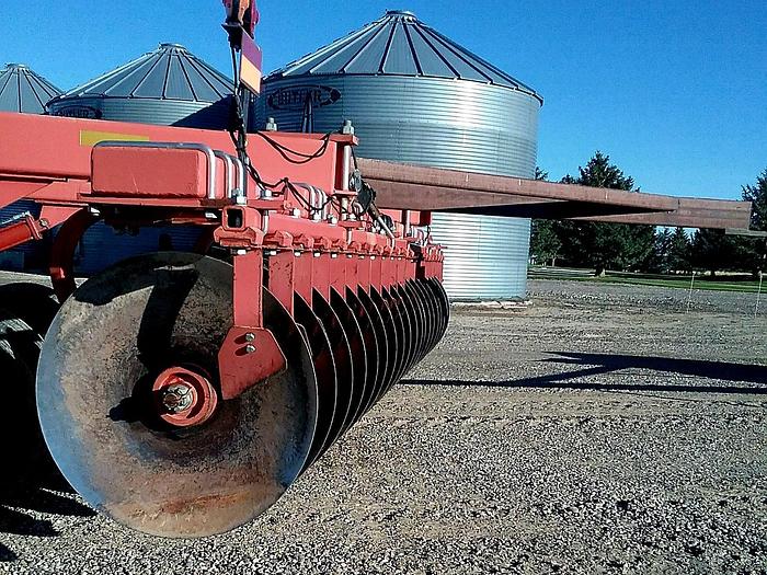 Used 17' Krause 5817 Offset Disk w/ Packer **Excellent Condition**