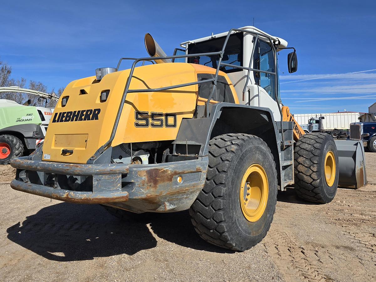Used 2014 Liebherr L550 Wheel Loader