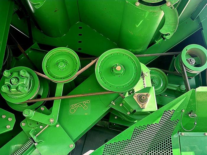 Used 2009 John Deere 9770 STS Combine ** Excellent Condition **