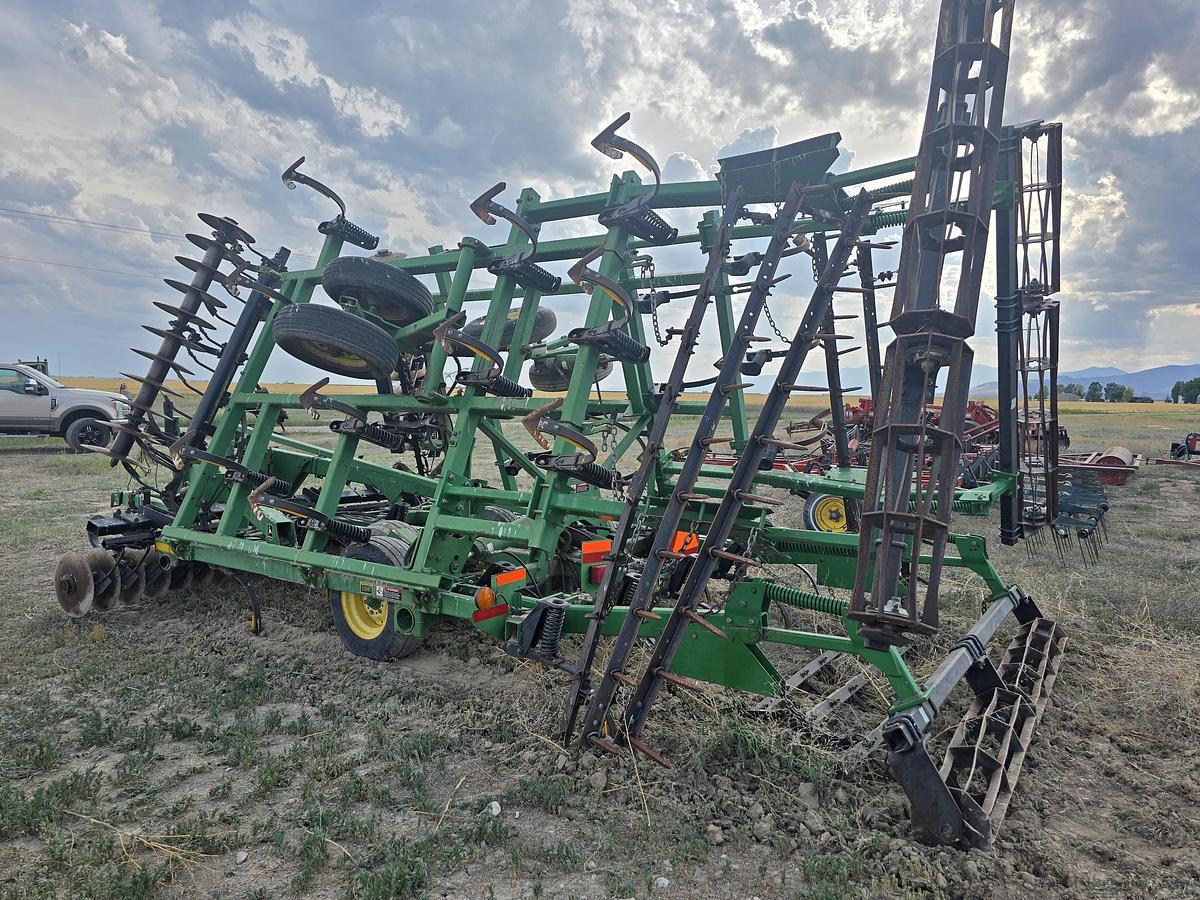 Used 27' John Deere 726 Soil Finisher