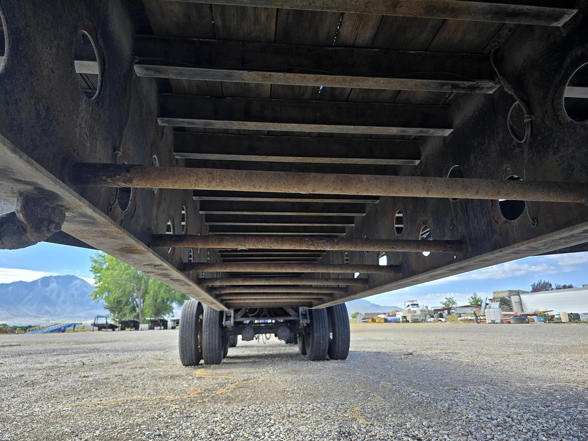 Used 40' + 30' Flatbed / Hay Trailer Set