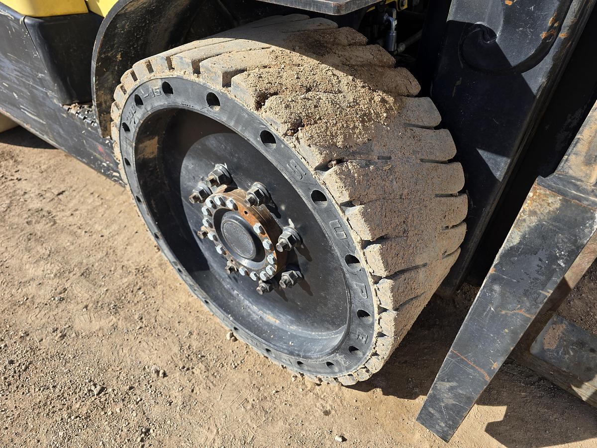 Used 2016 Hyster H80FT Forklift