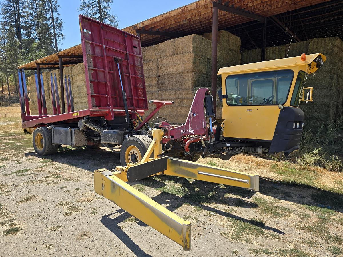 Used New Holland H9880 Balewagon w/ Big + Small Bale Clamps