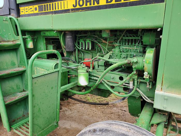 Used John Deere 5820 Forage Harvester / Chopper w/ 3 Headers