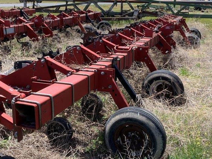 Used Case IH 1820 12R30 Row Crop Cultivator