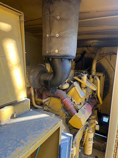 Used Caterpillar 400 KW Generator Set