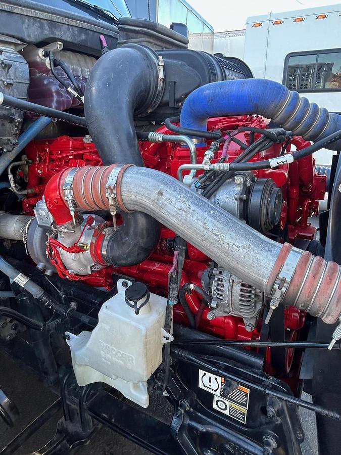 Used 2022 Peterbilt 579 Truck ** New Engine **