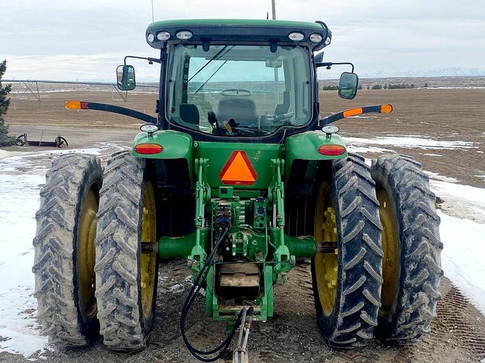 Used 2014 John Deere 8235R Tractor w/ Front Duals