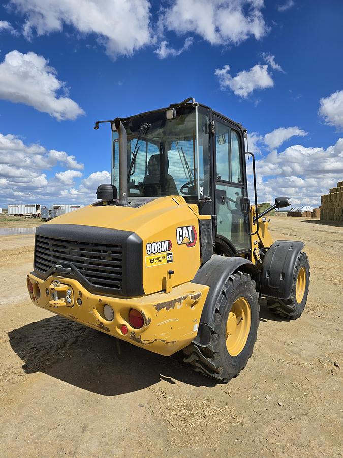 Used 2022 Caterpillar 908M Wheel Loader ** Going to Auction **