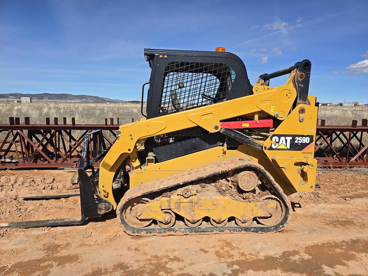 Used 2017 Caterpillar 259D Skid Steer w/ 2400 hrs