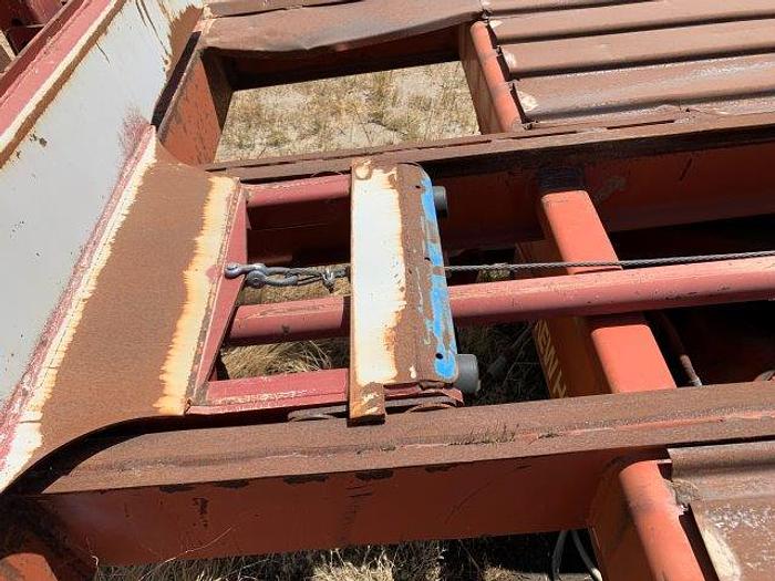 Used New Holland 1095 Bale wagon with Mil-Stak clamp