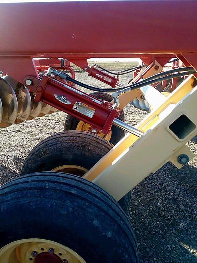 Used 17' Krause 5817 Offset Disk w/ Packer **Excellent Condition**