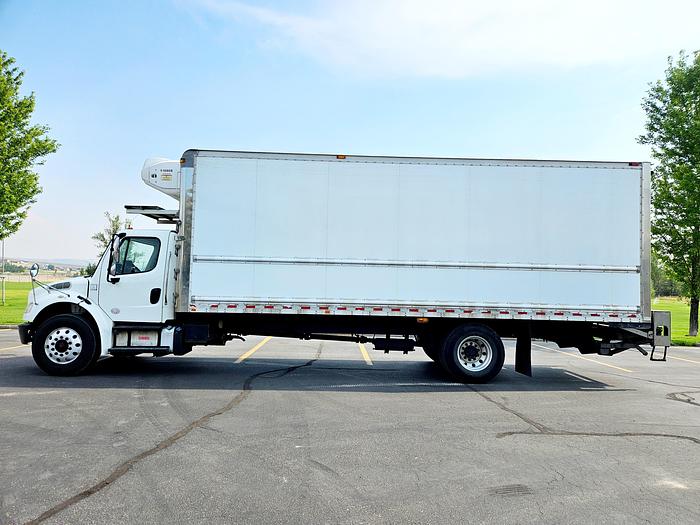 Used 2018 26' Freightliner Reefer Truck w/ Liftgate