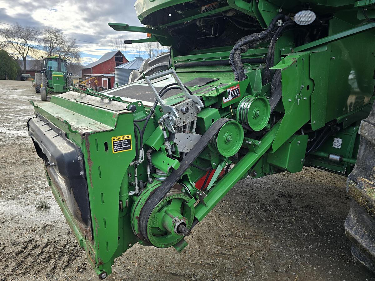 Used 2018 John Deere S780 Combine