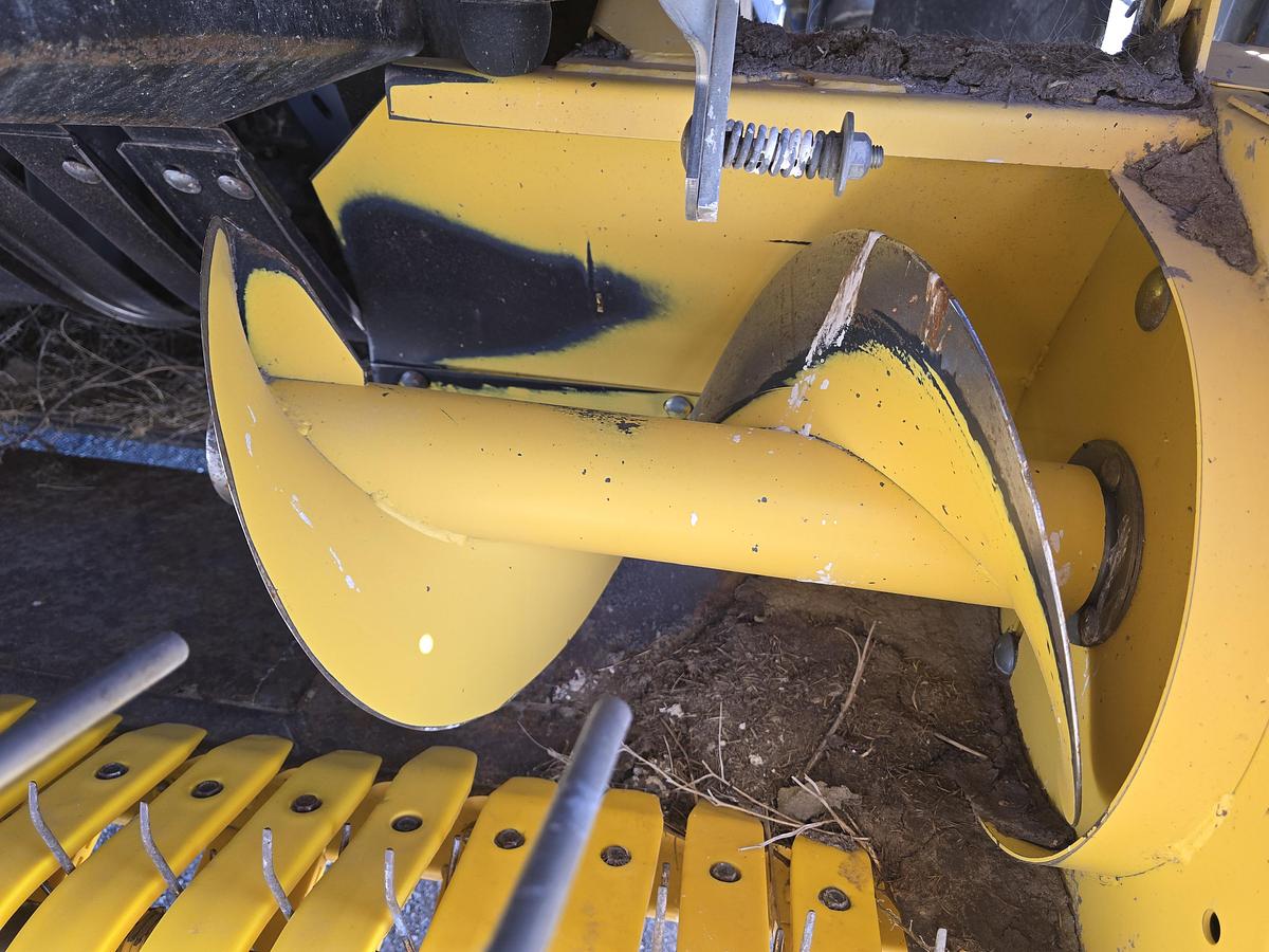 Used ** Going to Auction ** 2006 New Holland BB960A Baler - 3x4