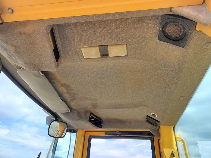 Used 2003 Volvo L220E Wheel Loader