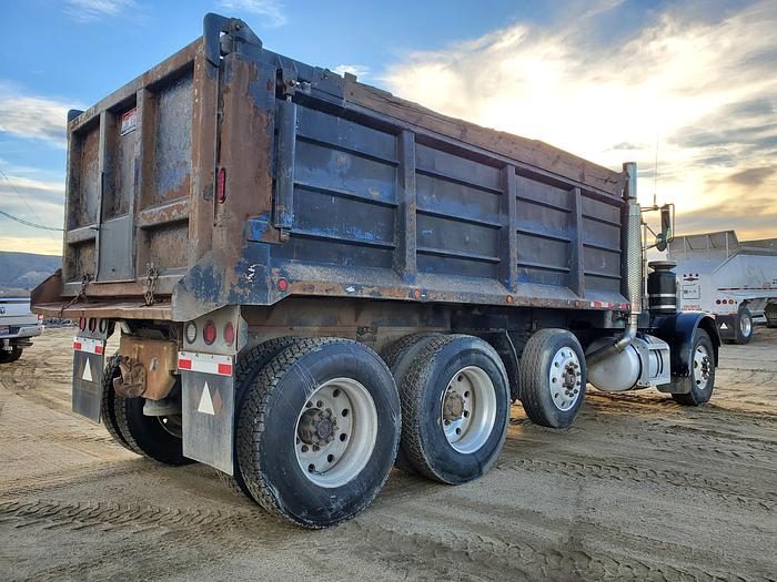 Used 1990 Peterbilt 379 Dump Truck