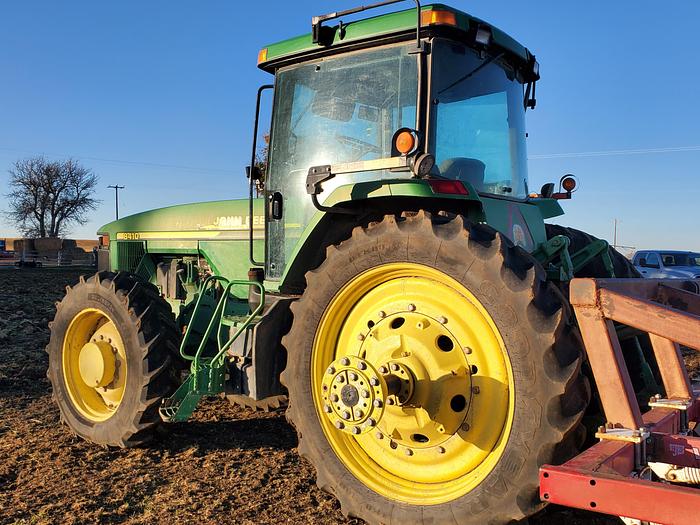 Used 2000 John Deere 8410 Tractor